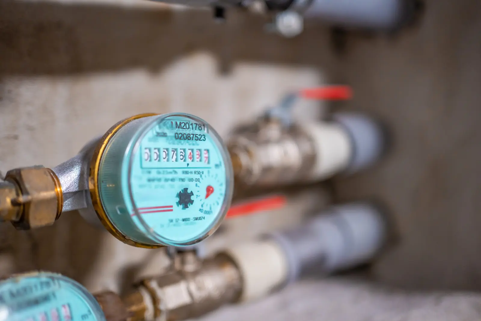 Compteur d'eau individuel dans une gaine technique